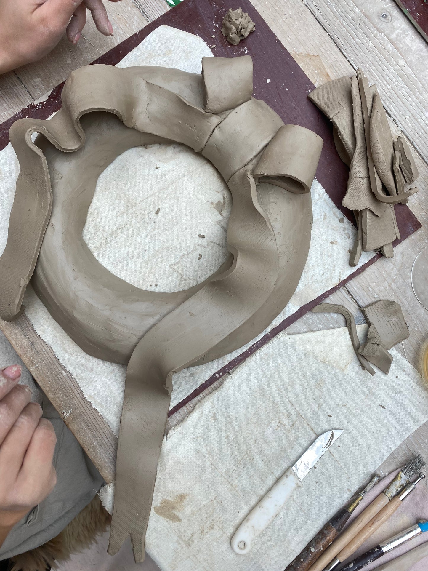 Workshop kerstkrans van keramiek
