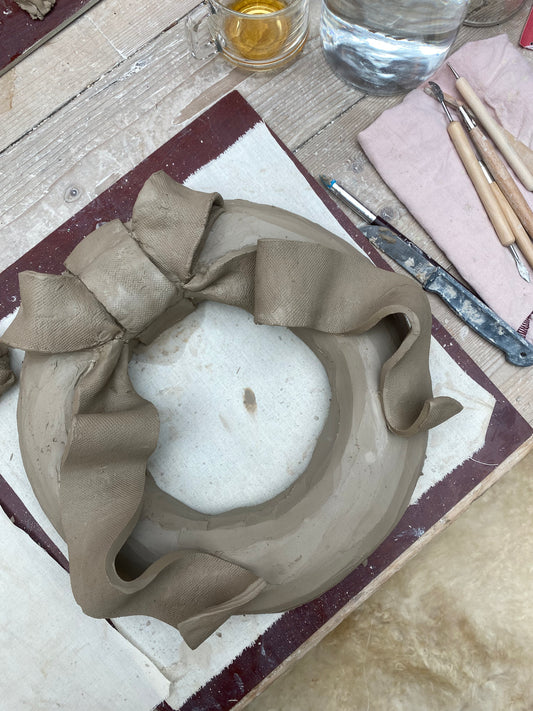 Workshop kerstkrans van keramiek